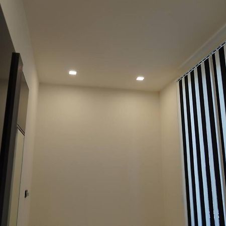 Lovely, Newly Remodeled Apartment In Yerevan! Buitenkant foto